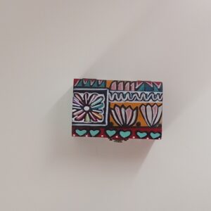 Small Box Black White Waves